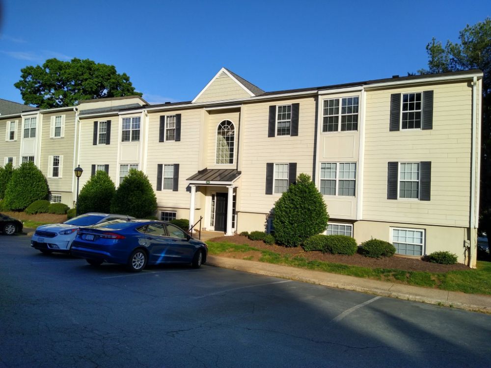 Charlottesville Soft Washing and Commercial Building Cleaning