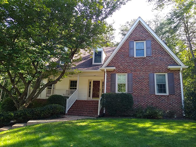 House Wash on Saddlebrook Ln. in Charlottesville, VA