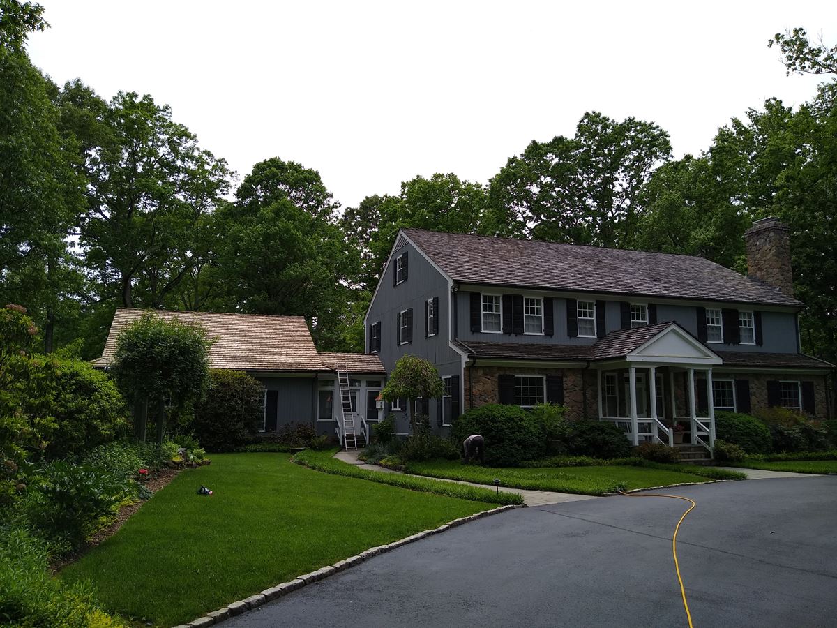 Roof Softwash Cleaning in Charlottesville, VA