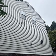Dunlora-Neighborhood-House-Soft-Wash-Cleaning-in-Charlottesville 2