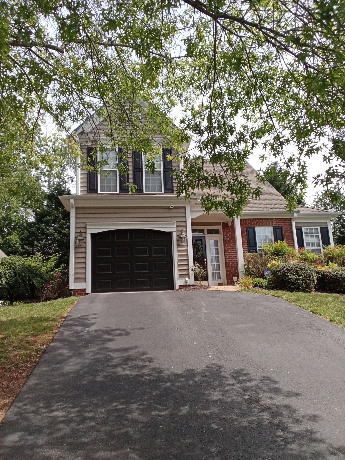 Redfield Neighborhood Pressure Washing in Charlottesville, VA